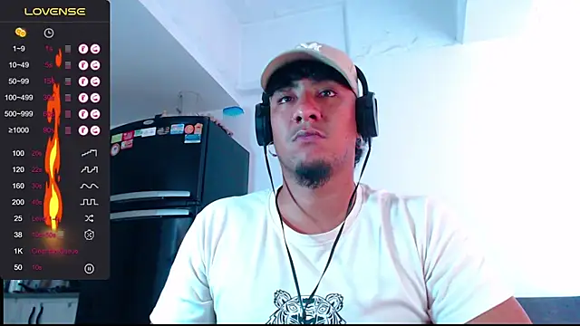 yosoy enzo2020 online show from 12-09-24, 03:44
