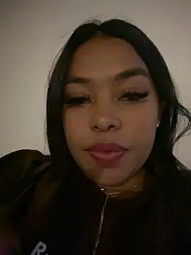 Snapshot of PUSHYLATE chatting on 10-10-25, 04:11 PUSHYLATE online show from 10-10-25, 04:11