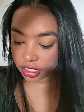 Snapshot of PUSHYLATE chatting on 10-28-25, 08:00 PUSHYLATE online show from 10-28-25, 08:00