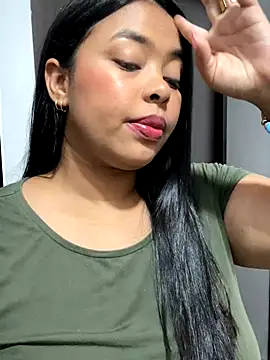 Snapshot of PUSHYLATE chatting on 11-18-25, 02:28 PUSHYLATE online show from 11-18-25, 02:28