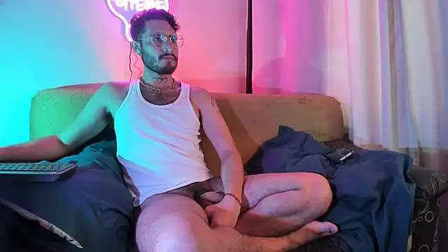 axel giracr online show from 11-17-25, 06:35