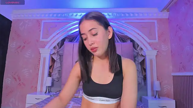valentina cortes72 online show from 02-27-25, 11:41