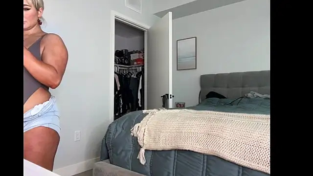 ElenaErickson online show from 10-13-25, 07:58