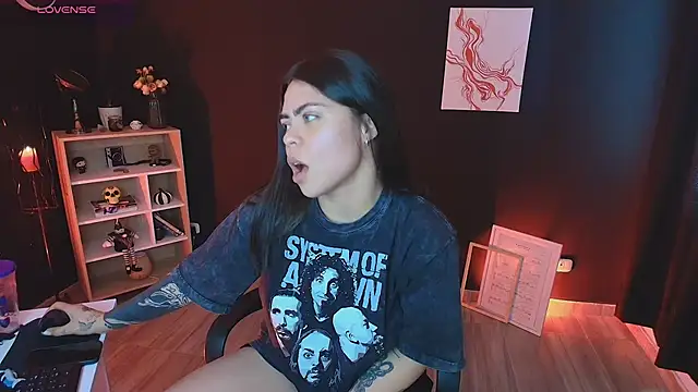  WednesdayFriday  online show from 11-26-25, 06:53