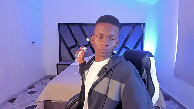 Snapshot of JacksonMuller_ chatting on 02-20-26, 01:33 JacksonMuller online show from 02-20-26, 01:33