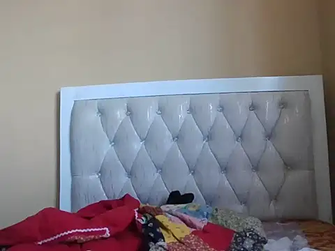 just nala online show from 12-14-25, 09:03