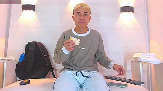 jeic 18 online show from 10-10-25, 03:55