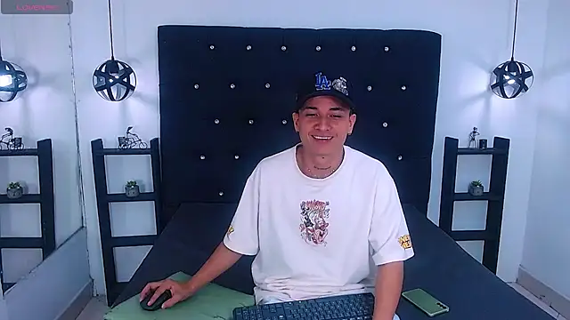 jeic 18 online show from 10-12-25, 03:22