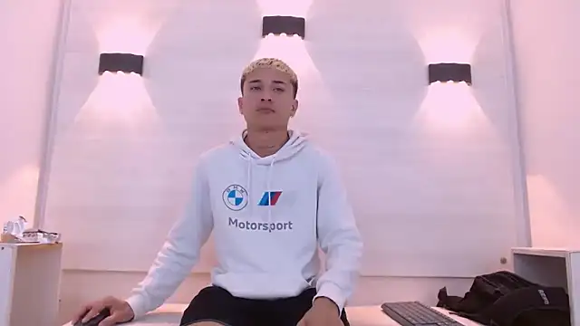 jeic 18 online show from 11-08-25, 07:23