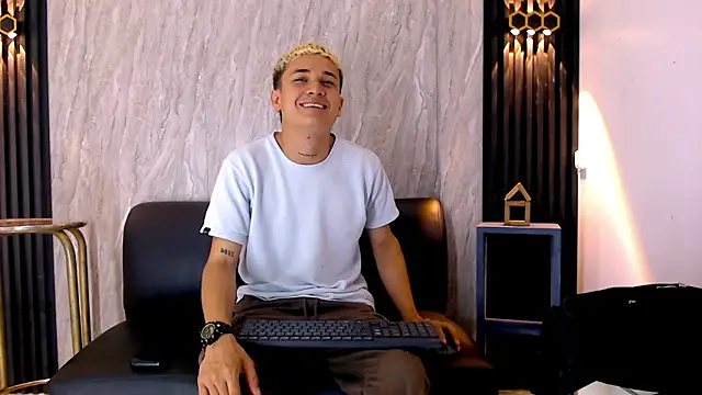 jeic 18 online show from 11-17-25, 06:46