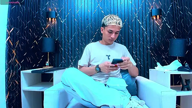 jeic 18 online show from 11-18-25, 07:29