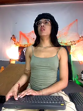 valentinabaez online show from 10-27-25, 04:11