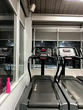 Snapshot of Nathcurly_ chatting on 10-23-25, 02:44 Nathcurly online show from 10-23-25, 02:44