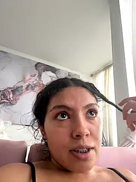 Snapshot of Nathcurly_ chatting on 10-25-25, 09:42 Nathcurly online show from 10-25-25, 09:42