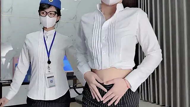 Mono-Stewardesss online show from 11-22-25, 05:23