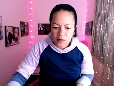 Cristal w online show from 01-08-25, 12:37