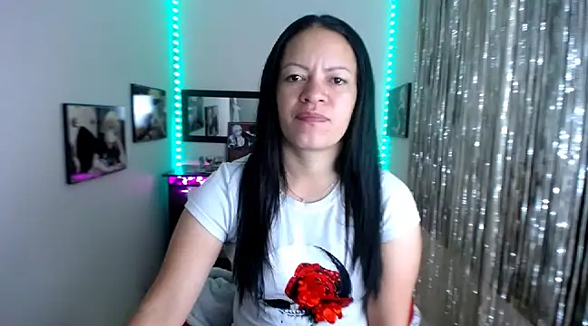 Cristal w online show from 03-18-25, 12:25