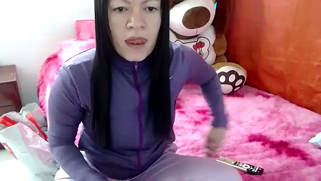 Snapshot of Cristal_w chatting on 11-24-25, 03:23 Cristal w online show from 11-24-25, 03:23