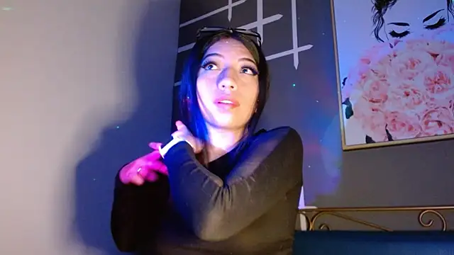 Ey im simone online show from 10-27-25, 08:13