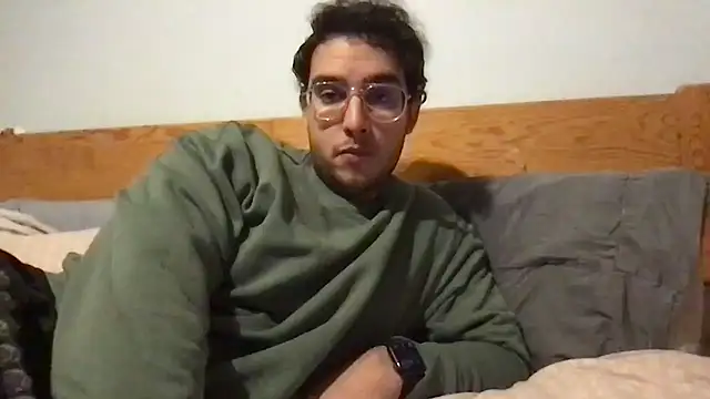 Snapshot of Ratzta chatting on 11-24-25, 02:28 Ratzta online show from 11-24-25, 02:28