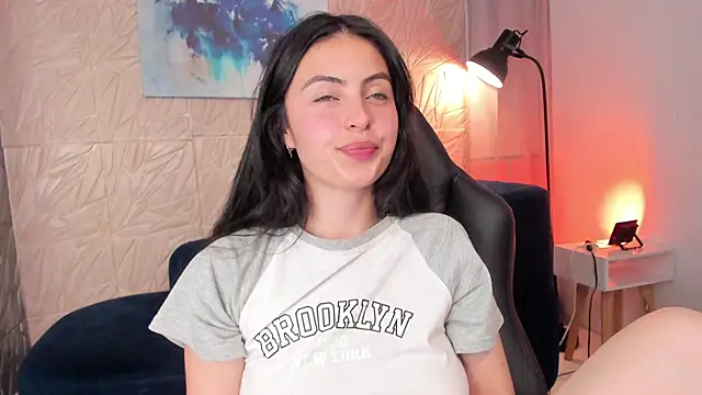 magic fernanda online show from 12-22-24, 01:01