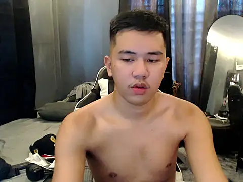 xgregor07 online show from 11-07-25, 05:51