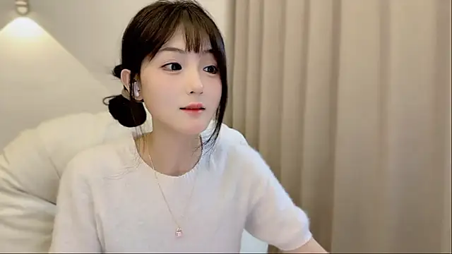 Snapshot of SHUIshui_ chatting on 11-05-25, 12:27 SHUIshui online show from 11-05-25, 12:27