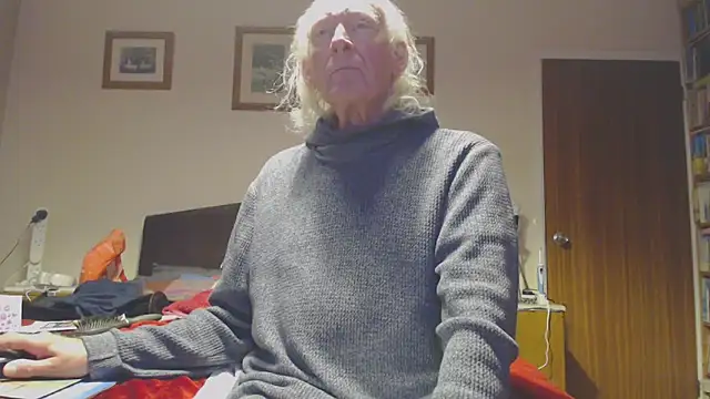 WaverlyKernow online show from 10-10-25, 09:36