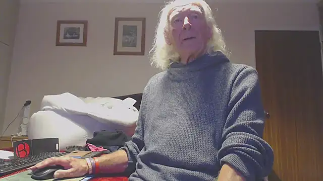 WaverlyKernow online show from 10-28-25, 08:55