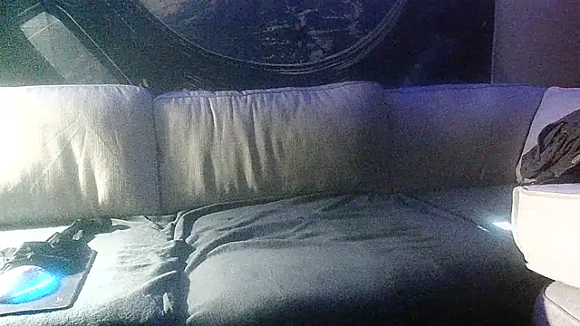 Snapshot of UntidyStrip9 chatting on 02-05-26, 06:23 UntidyStrip9 online show from 02-05-26, 06:23