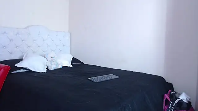 luna hoott online show from 02-17-25, 02:59