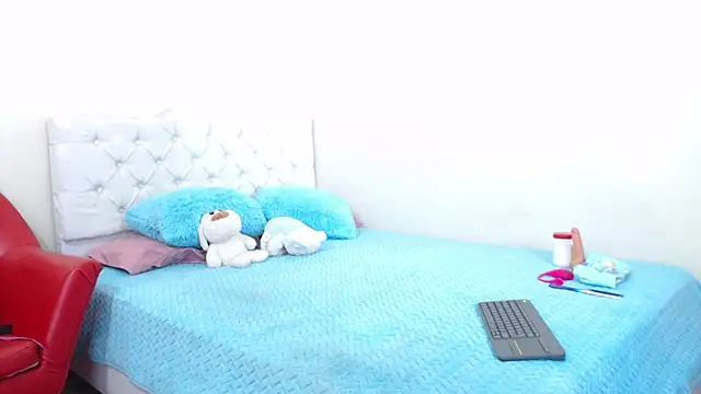 luna hoott online show from 03-19-25, 05:28