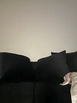 Lickplayofficial online show from 04-15-26, 04:41