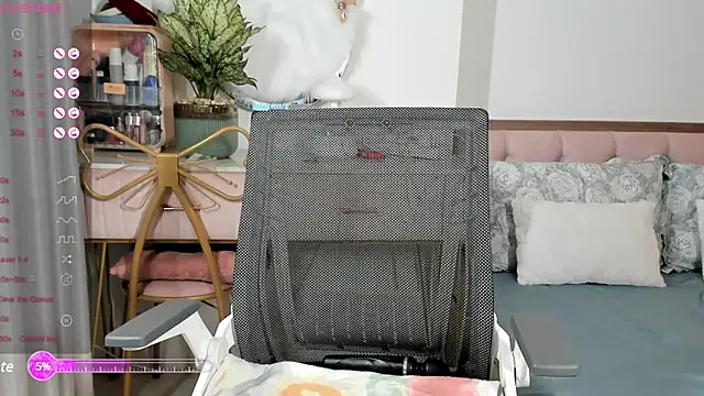 Snapshot of _Joliie_ chatting on 02-23-25, 08:55  Joliie  online show from 02-23-25, 08:55