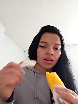  shantal smith online show from 12-21-25, 03:08