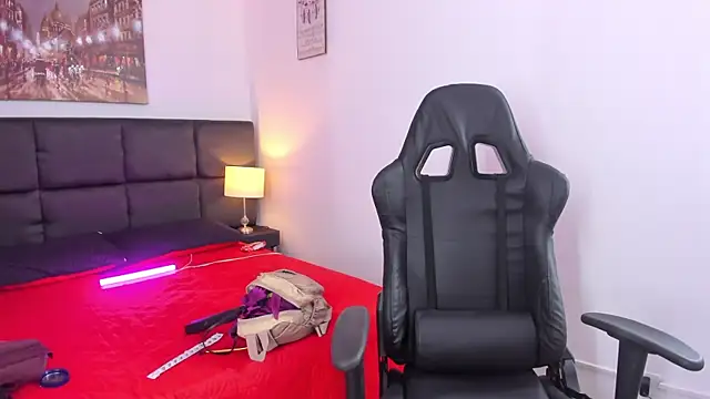 Snapshot of Megan_Miles02 chatting on 03-10-25, 11:16 Megan Miles02 online show from 03-10-25, 11:16