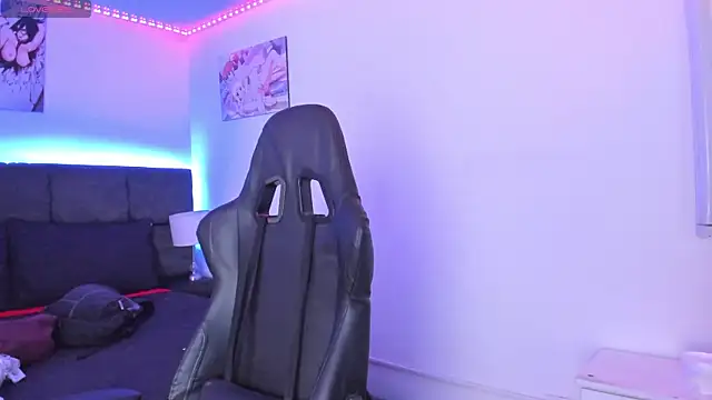 Megan Miles02 online show from 11-01-25, 08:00