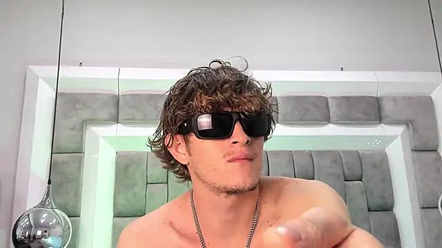 AnthonyAlso online show from 10-18-25, 08:31