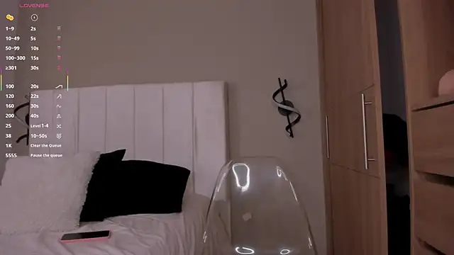 Tifany lopezz online show from 11-20-25, 11:15