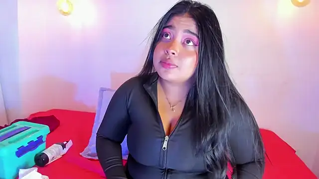 Emily cooper20 online show from 02-07-25, 07:38