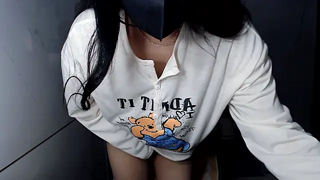 Snapshot of -KathySweet- chatting on 01-17-26, 04:50 -KathySweet- online show from 01-17-26, 04:50