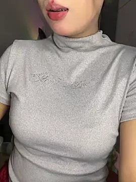 Snapshot of -KathySweet- chatting on 04-12-26, 05:23 -KathySweet- online show from 04-12-26, 05:23