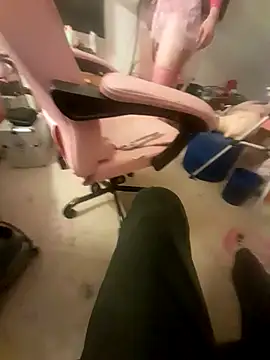 Snapshot of AsStraightAsARuler chatting on 12-03-25, 05:44 AsStraightAsARuler online show from 12-03-25, 05:44