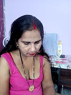 reemacouple007 online show from 03-10-26, 06:24