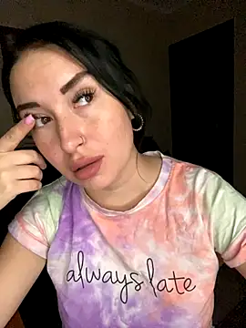 Roxana Bell online show from 10-23-25, 05:01