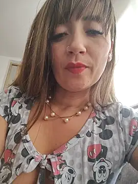 tata laima   online show from 10-18-25, 04:08