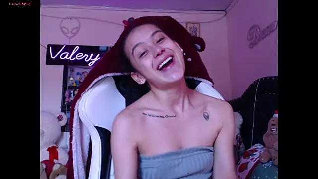 ValeryBaker  online show from 11-10-25, 06:51