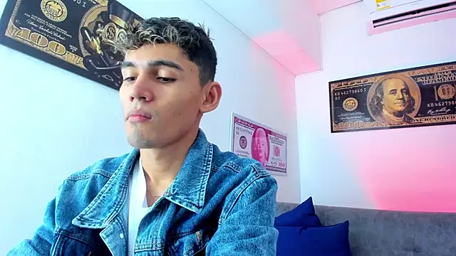 EstebanPerez  online show from 12-16-24, 12:06