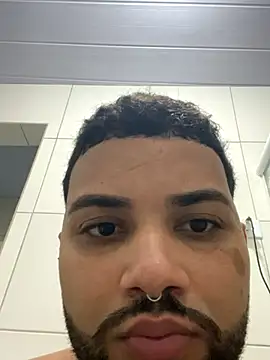 Snapshot of EuuupravcS2 chatting on 11-19-25, 11:27 EuuupravcS2 online show from 11-19-25, 11:27