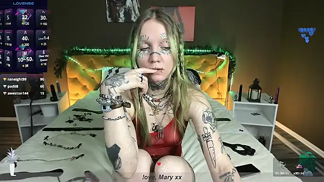 Mary Xextra online show from 12-19-24, 04:45